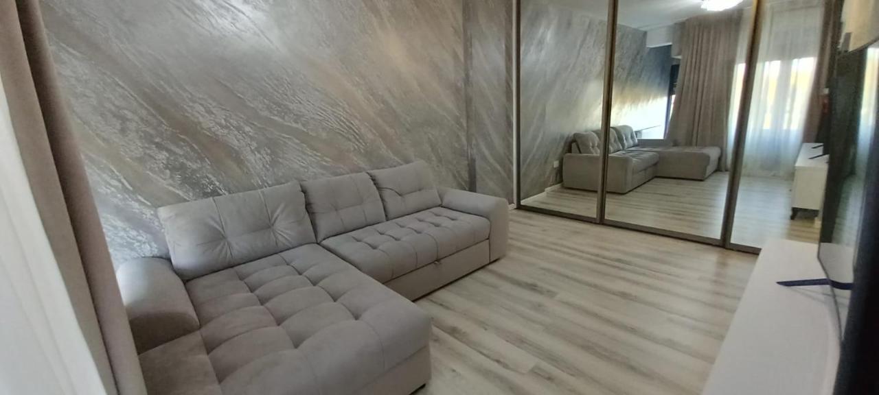 North Pipera Apartment W Parking & Self Check In Voluntari Экстерьер фото